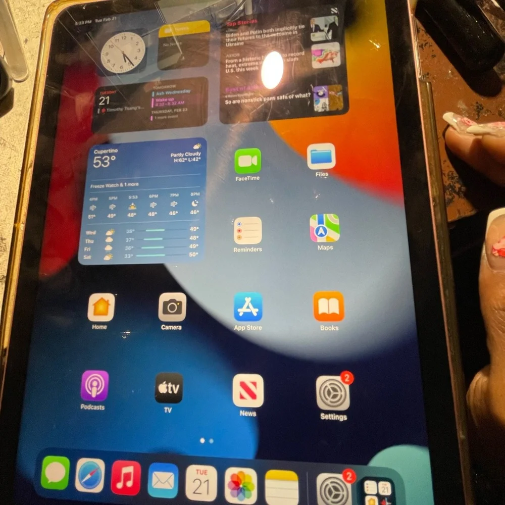 iPad Air 4th gen w/ LTE